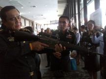Prayuth locked and loaded